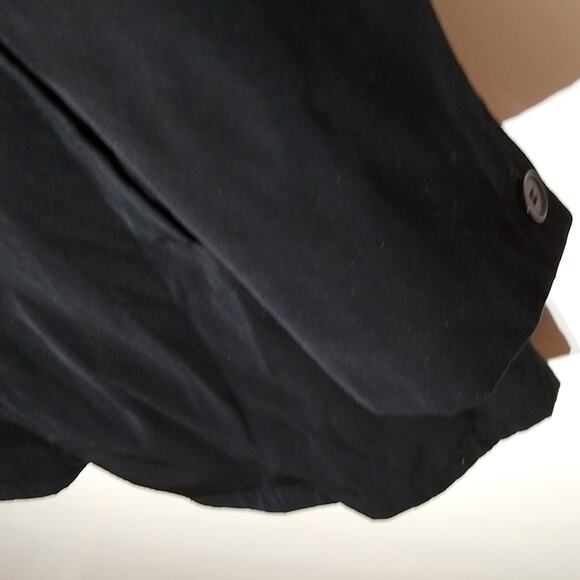 Kenneth Cole New York Men's black button down size medium coat. - Picture 4 of 10
